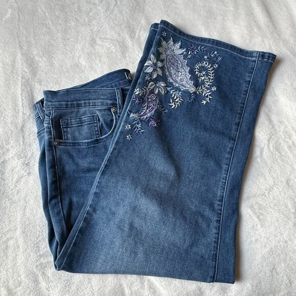 DG2 Diane Gilman Women's 14 Wide Leg Crop Paisley Floral Embroidered Jeans HSN - Picture 11 of 11